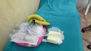 Chica pelirroja con el culo grande y ganas de ser cogida.