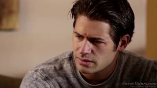 Madura se venga de sus esposo follando a su hijo