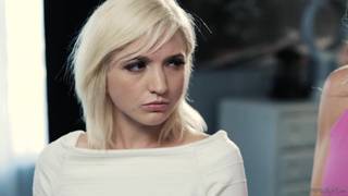 Entre las dos chingan bien con la madrastra