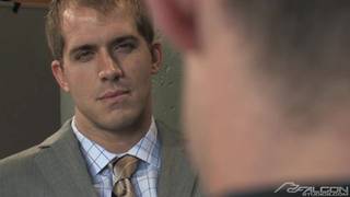 Landon saborea el culo de un cliente