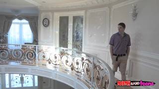 Estoy enseñando al novio de mi hija a follar con clase