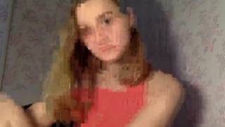 La dulce lelya muestra sus hermosas tetas en una webcam