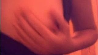 Es el momento para que esta mujer se masturbe