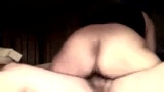 La vaquera se asegura de sacarle todo