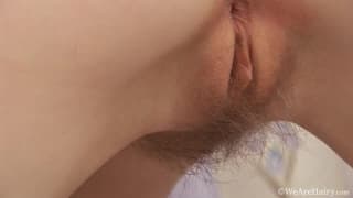 Kylie la tiene peluda como te gusta ver