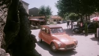 En St Tropez, coños peludos y pipas anticuadas