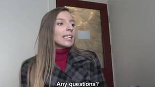 Michaela es cogida y follada como tanto le gusta