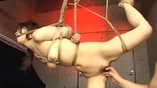 Morena con el coño peludo y ganas de chingar mucho Morena con el coño peludo y ganas de chingar mucho