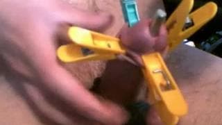 Una masturbación extrema con este tío loco