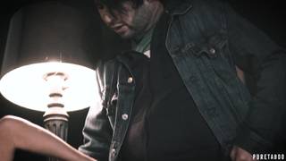 Folladaa a oscuras de una madura rubia y caliente con su macho de hoy