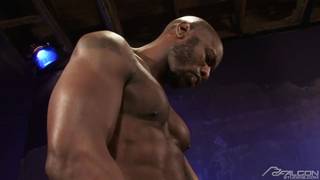 Race y Seven se penetran el culo completo