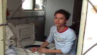 Rila disfruta entregándose a Angel Ishii