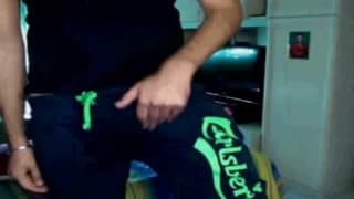 Estira y encoge hasta que explota de placer