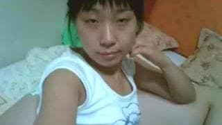 A esta morena coreana le gusta el sexo