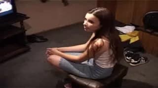 Corrida interna para una jovencita en su casa Corrida interna para una jovencita en su casa