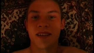 Joven tiene que lamerle el culo y la polla