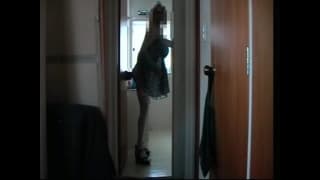 Gay vestido de mujer se folla el trasero