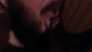 Transexual y gordo se dan una buena mamada