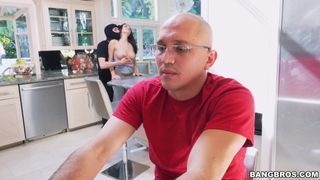 Pechugona y sexy lana rohades enjoying grande polla