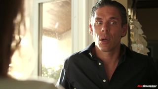 Jill Cassidy es una bella zorra para montar