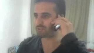 En el teléfono, se las arregla con su polla!