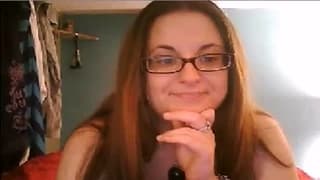 Vídeo de colegiala jugando con su vibrador