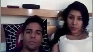 Una joven pareja india se graba en un vídeo porno Una joven pareja india se graba en un vídeo porno