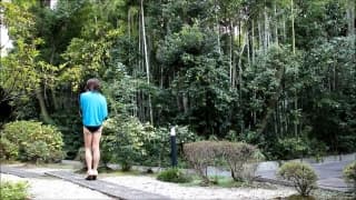 Perra asiática que le gusta mostrar su polla