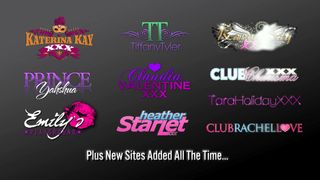 Brittany Andrews, MILF, masturba su coño afeitado con sensualidad