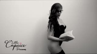 Little Caprice es una seductora natural Little Caprice es una seductora natural