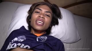 Una perra transexual lleva polla por el culo hasta acabar rellena Una perra transexual lleva polla por el culo hasta acabar rellena