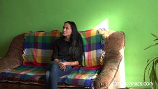 Nicole Love follando con un hombre tatuado Nicole Love follando con un hombre tatuado