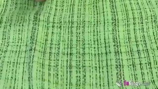 Chica en la calle acepta follar con un joven Jordi Polla