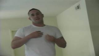 El sargento Cassidy quiere una paja relajante