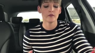 La espectacular Hannah regresa a casa con sus nuevos juguetes sexuales La espectacular Hannah regresa a casa con sus nuevos juguetes sexuales