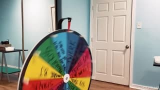 Hazel Grace juega a la ruleta sexual con Kyler Quinn y Riley Star