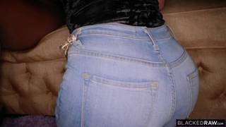 Serena Santos se siente muy excitada por ser follada por una BBC