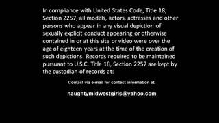 Un viejo somete a ua follada a una simpática chica que quiere placer