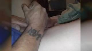 Solo jugando con mi polla dura para excitarme