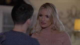 Rachael Cavalli montará a un pobre chico virgen