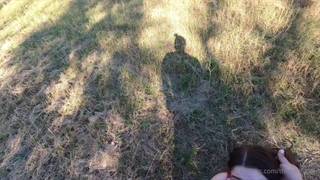 Pov amateur con una morena chupando y follando al aire libre