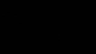 Una rubia sexy chupa polla y la monta con pasión