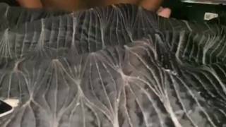 Una gran polla negra se folla el culo de un gay sueco