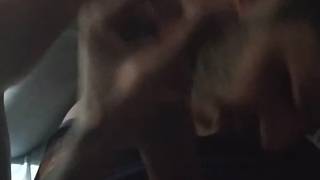 La polla de Yuri recibe servicio sexual de un gay