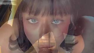 Quieres que te chupe la polla como hago con este consolador?