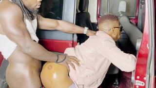 Estos gays de color se follan sin condón porque les gusta la leche