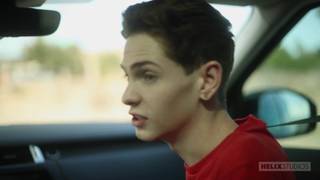 Los gemelos Seth Peterson y Riley Finch se follan sin condón