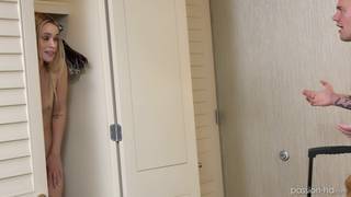 Khloe Kingsley chupa la gruesa polla de Joshua para que se calle