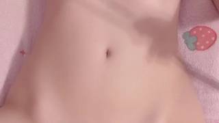 Con este cuerpo tan suave y bello nos excitaremos como ella lo hace