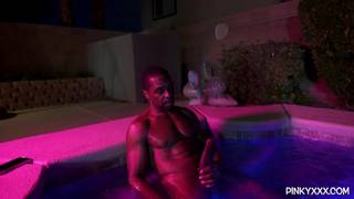 La ninfómana de tetas grandes Alycia Starr, como con un negro